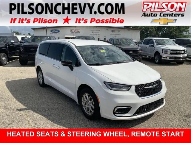 2024 Chrysler Pacifica Touring L for sale in Clinton, IN