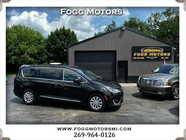 2017 Chrysler Pacifica Touring-L for sale in Battle Creek, MI