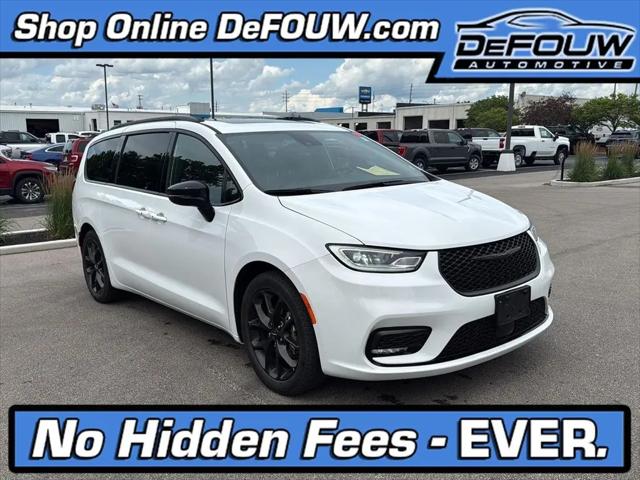 2025 Chrysler Pacifica Limited for sale in Lafayette, IN