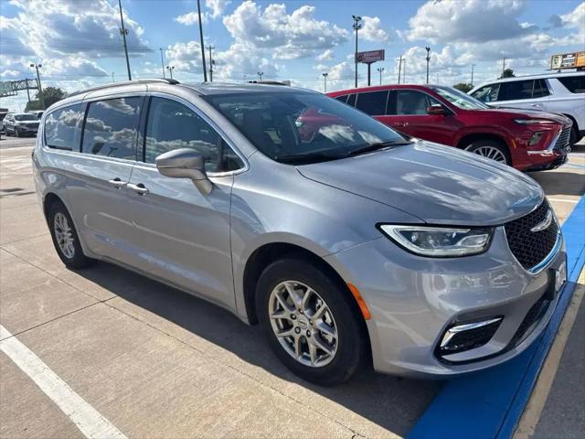 2021 Chrysler Pacifica Touring for sale in Galesburg, IL