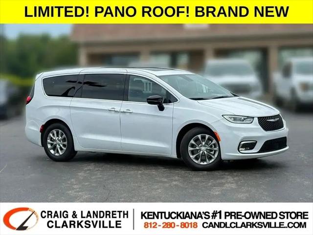2026 Chrysler Pacifica Limited for sale in Clarksville, IN