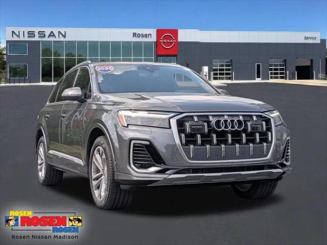 2025 Audi Q7 Premium Plus 55 TFSI quattro Tiptronic for sale in Madison, WI