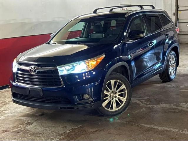 2015 Toyota Highlander XLE V6 for sale in Eden Prairie, MN
