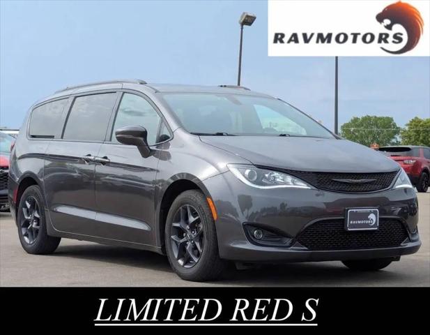 2020 Chrysler Pacifica Limited for sale in Burnsville, MN