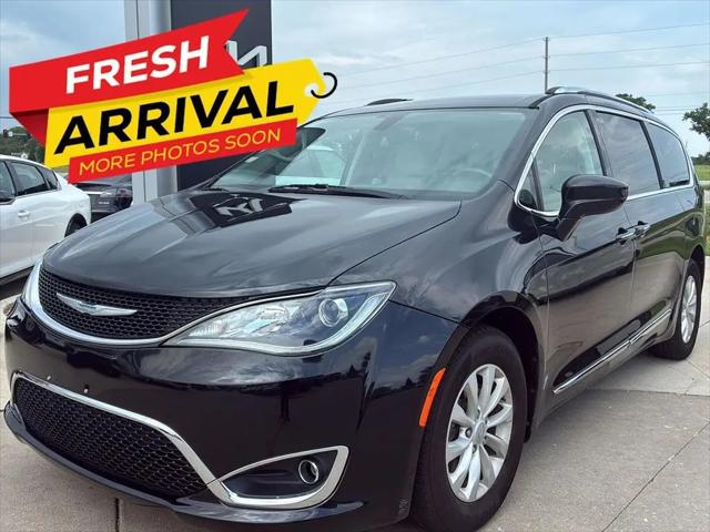 2018 Chrysler Pacifica Touring L for sale in Manhattan, KS