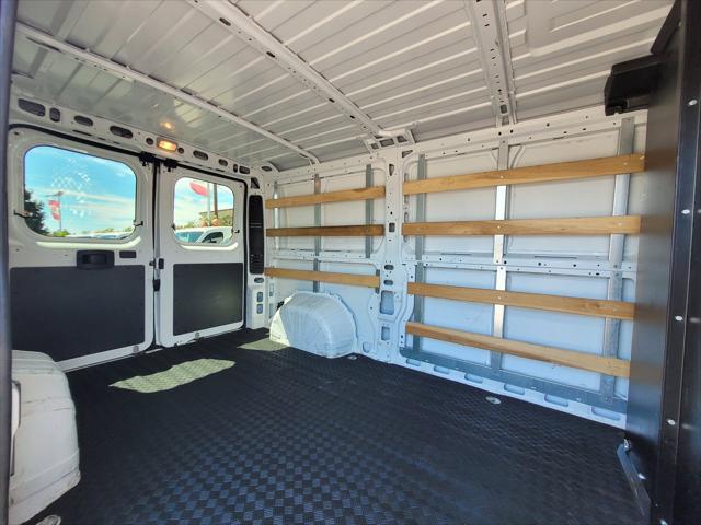 2025 Ram ProMaster 2500 Cargo Van Tradesman Low Roof 136 WB w/Pass Seat