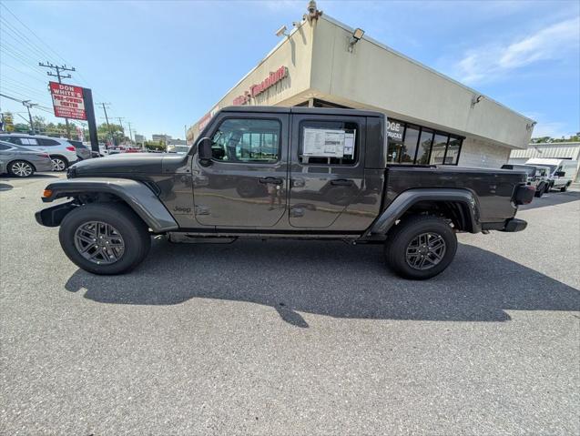 2026 Jeep Gladiator GLADIATOR SPORT S 4X4 2026 Jeep Gladiator GLADIATOR SPORT S 4X4