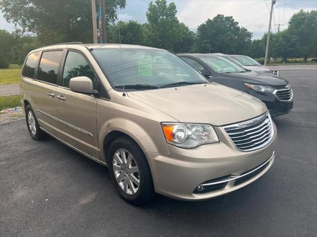 2016 Chrysler Town & Country Touring for sale in West Frankfort, IL
