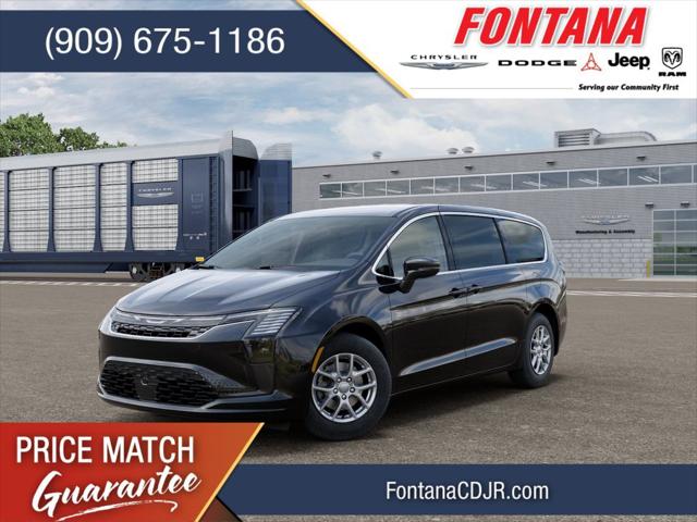 2027 Chrysler Pacifica Select for sale in Fontana, CA