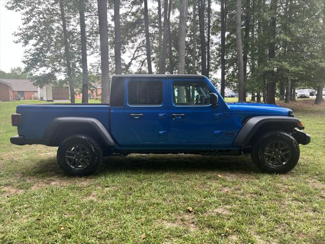 2026 Jeep Gladiator GLADIATOR SPORT S 4X4 2026 Jeep Gladiator GLADIATOR SPORT S 4X4