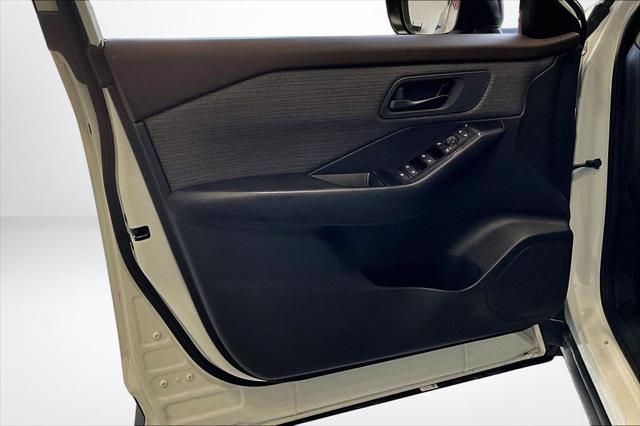 2023 Nissan Rogue S FWD