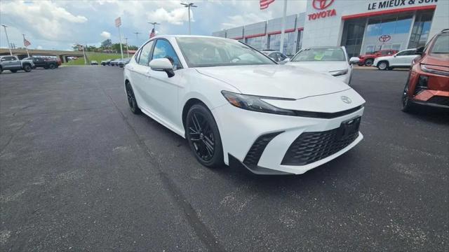 2025 Toyota Camry SE for sale in Green Bay, WI