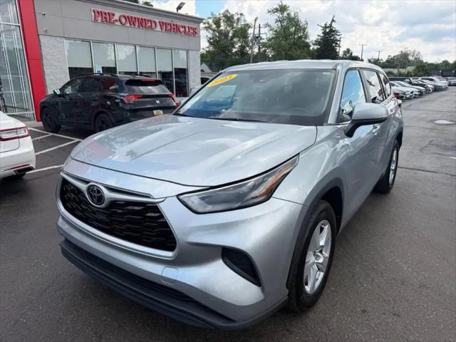 2023 Toyota Highlander L for sale in Detroit, MI