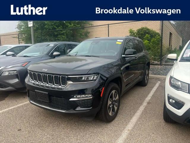 2023 Jeep Grand Cherokee Base for sale in Minneapolis, MN