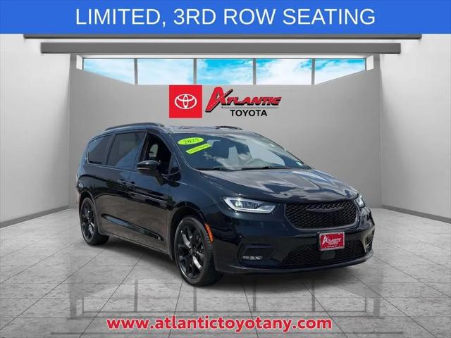 2025 Chrysler Pacifica Limited for sale in West Islip, NY