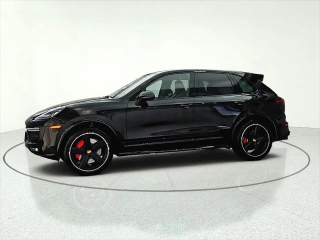 2016 Porsche Cayenne GTS