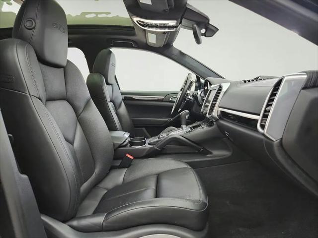 2016 Porsche Cayenne GTS