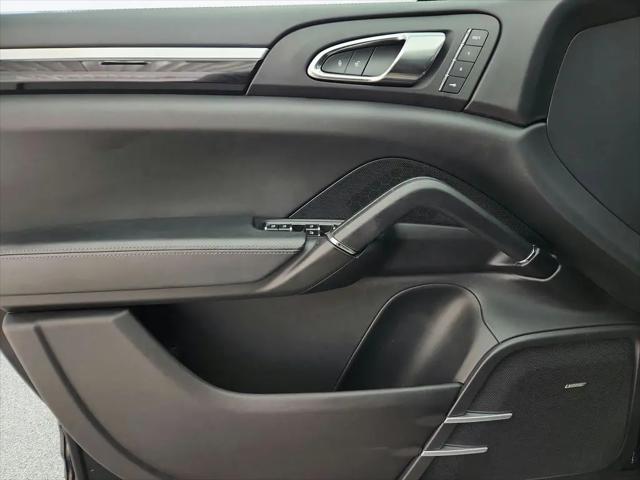 2016 Porsche Cayenne GTS