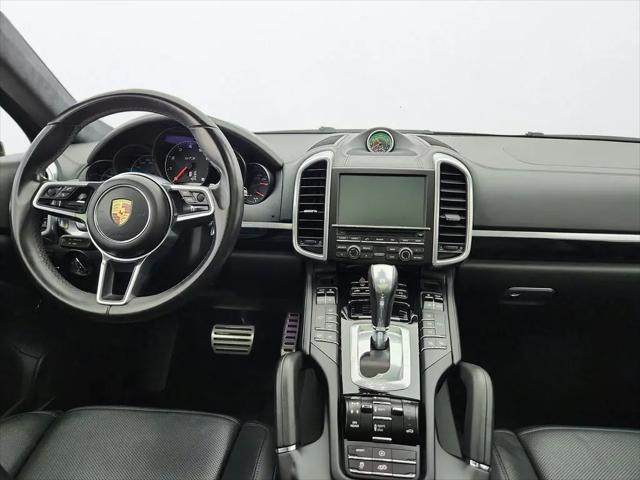2016 Porsche Cayenne GTS
