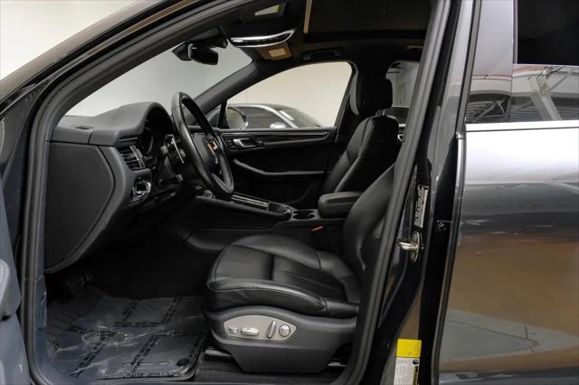 2023 Porsche Macan T