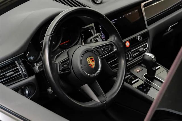 2023 Porsche Macan T