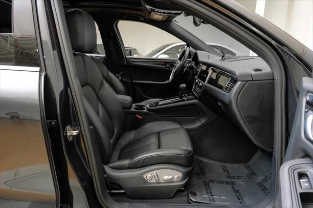 2023 Porsche Macan T
