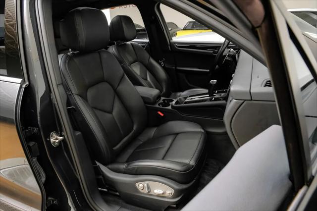 2023 Porsche Macan T