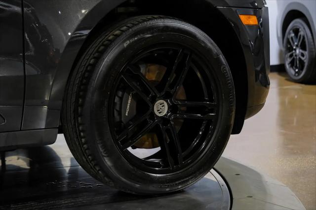 2023 Porsche Macan T
