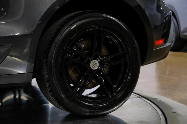 2023 Porsche Macan T