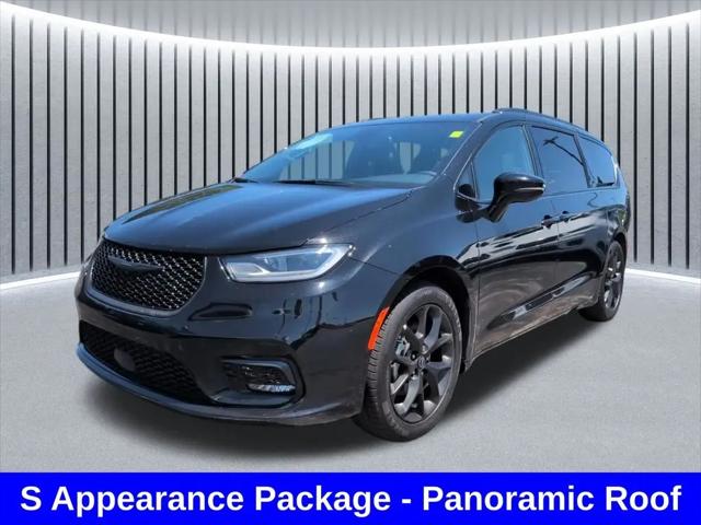 2025 Chrysler Pacifica Limited for sale in Crystal Lake, IL