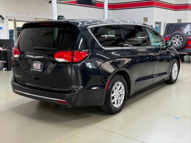 2020 Chrysler Pacifica Touring