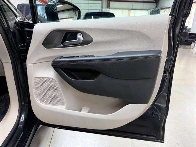2020 Chrysler Pacifica Touring