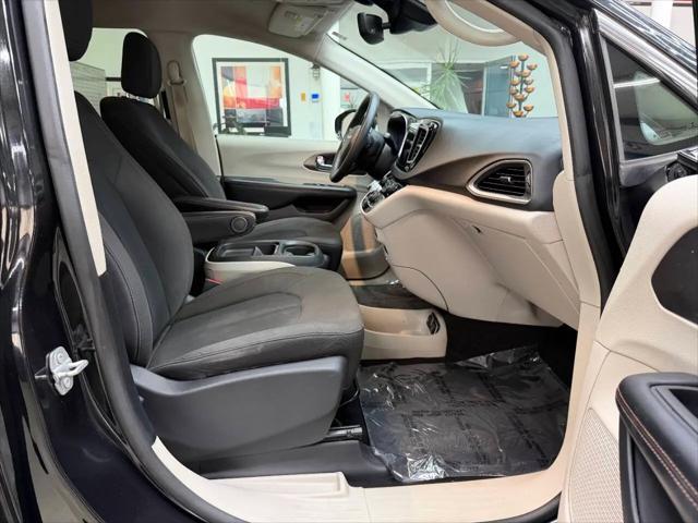 2020 Chrysler Pacifica Touring