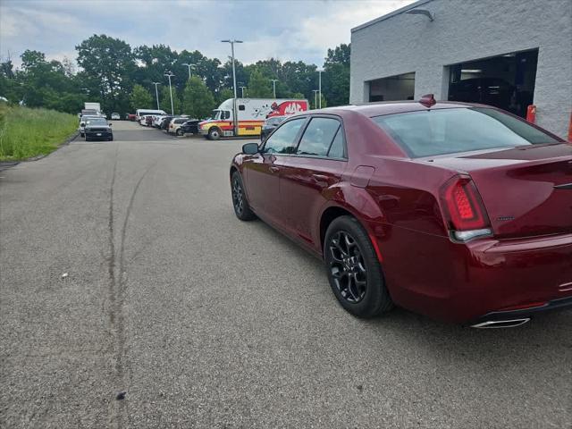 2021 Chrysler 300 Touring AWD 2021 Chrysler 300 Touring AWD