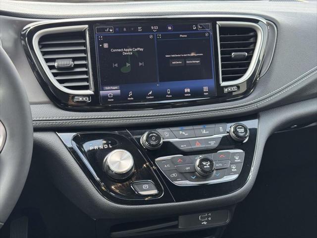 2026 Chrysler Pacifica Select 2026 Chrysler Pacifica Select