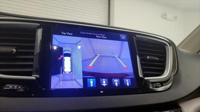2017 Chrysler Pacifica Touring-L Plus