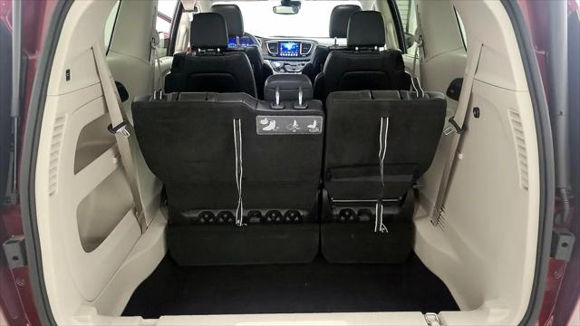 2017 Chrysler Pacifica Touring-L Plus
