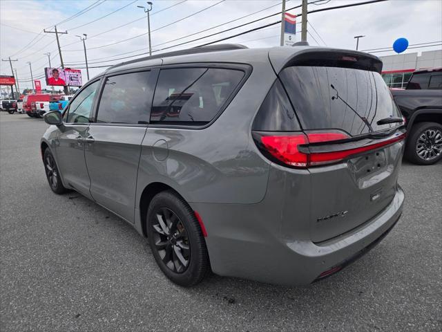 2021 Chrysler Pacifica Touring 2021 Chrysler Pacifica Touring