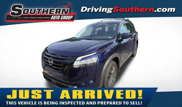 2022 Nissan Pathfinder SV 2WD 2022 Nissan Pathfinder SV 2WD