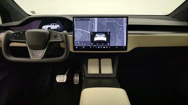 2022 Tesla Model X Plaid Tri Motor All-Wheel Drive