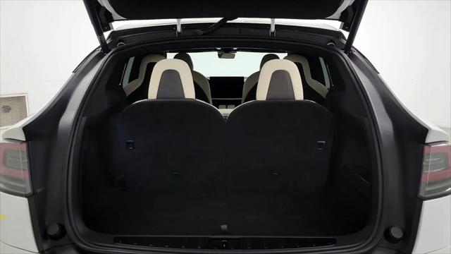 2022 Tesla Model X Plaid Tri Motor All-Wheel Drive