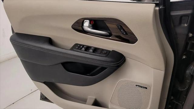 2021 Chrysler Pacifica Limited AWD