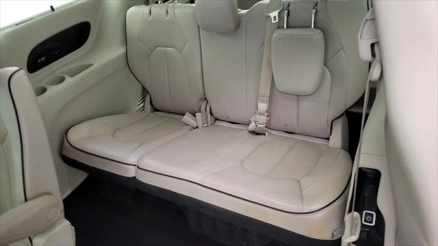2021 Chrysler Pacifica Limited AWD