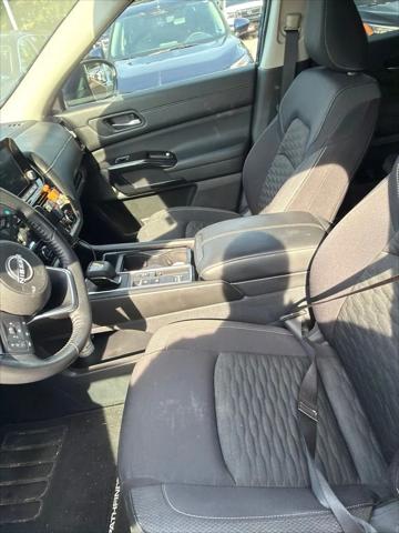 2022 Nissan Pathfinder SV 2WD