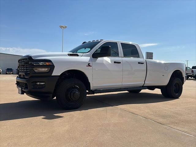2026 RAM Ram 3500 RAM 3500 TRADESMAN CREW CAB 4X4 8 BOX