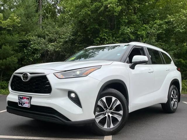 2023 Toyota Highlander XLE for sale in Hanover, MA