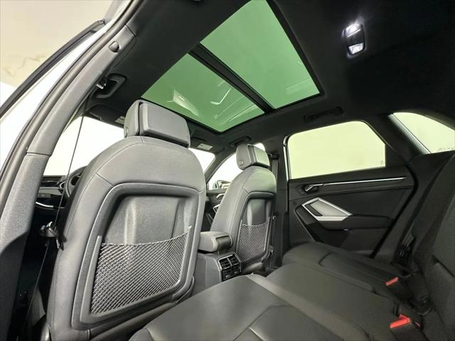 2021 Audi Q3 Premium Plus 40 TFSI quattro Tiptronic