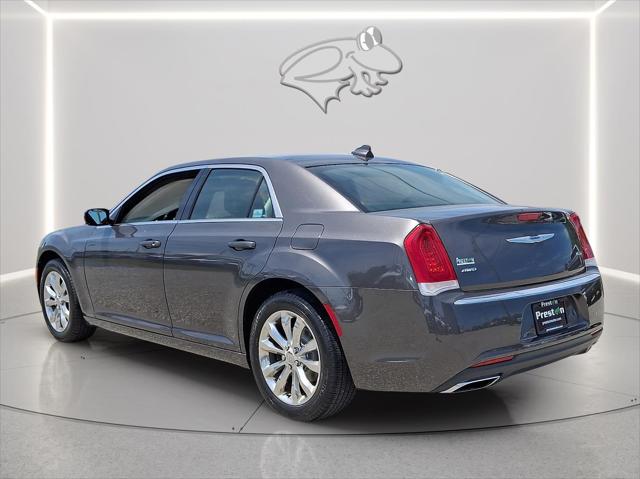 2015 Chrysler 300 Limited 2015 Chrysler 300 Limited