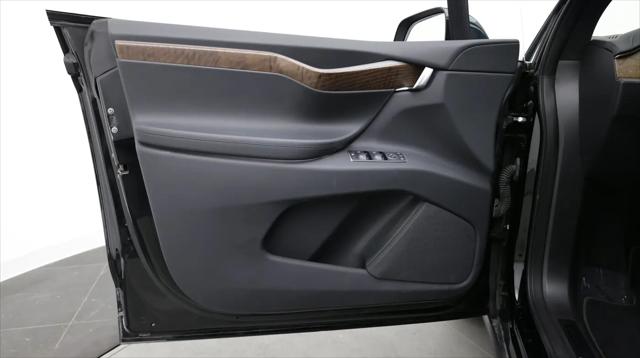 2021 Tesla Model X Long Range Plus Dual Motor All-Wheel Drive