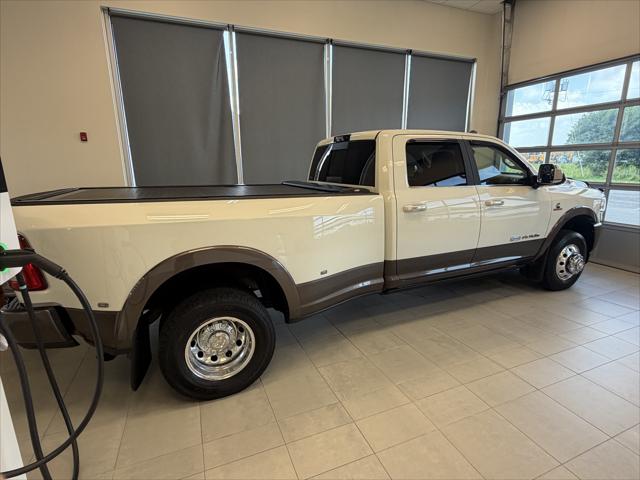 2022 RAM 3500 Limited Longhorn Crew Cab 4x4 8 Box